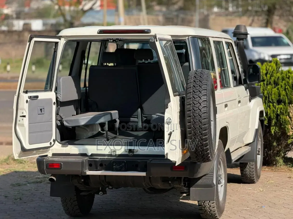 New Toyota Land Cruiser 2024 White