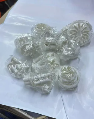 33-Piece Flower Plunger Fondant Mold Cutter Set –Ny