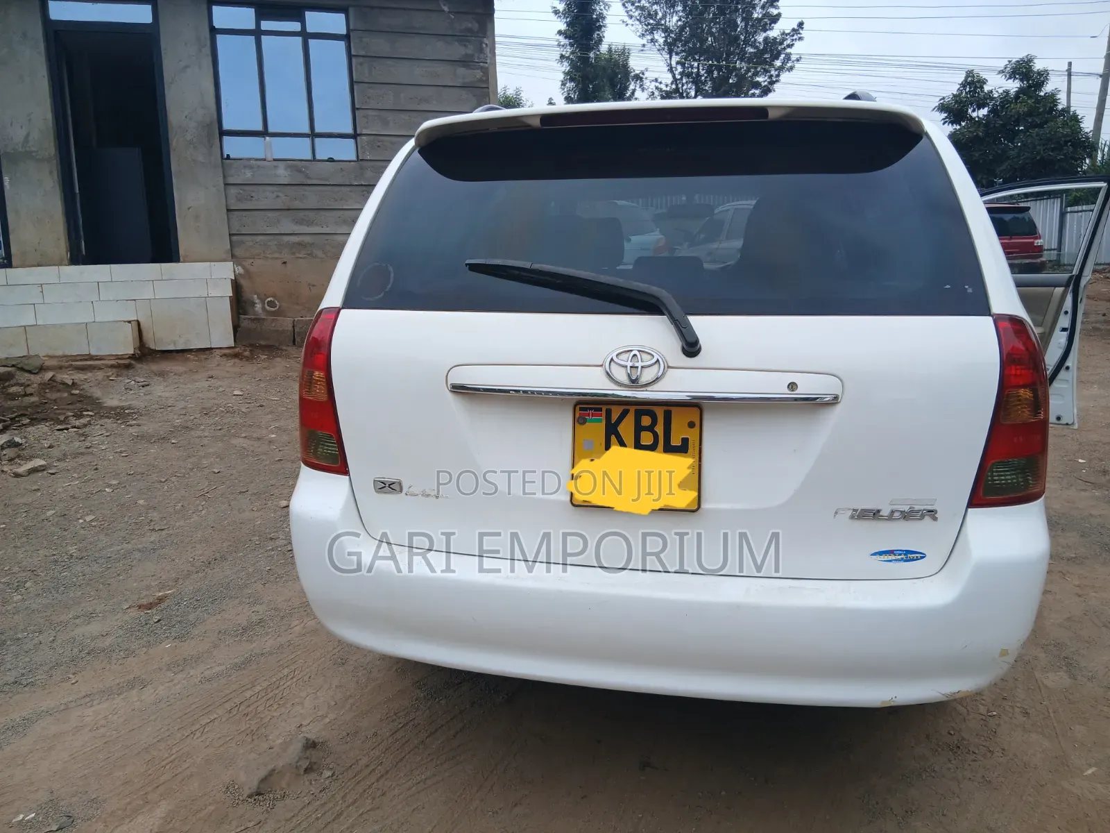 Toyota Corolla Fielder 2003 White