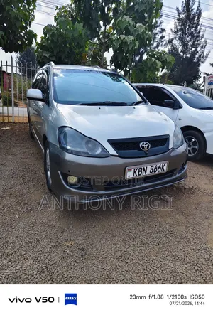 Toyota Ipsum 2005 Silver