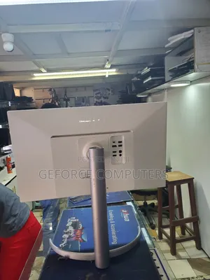 LG Monitor