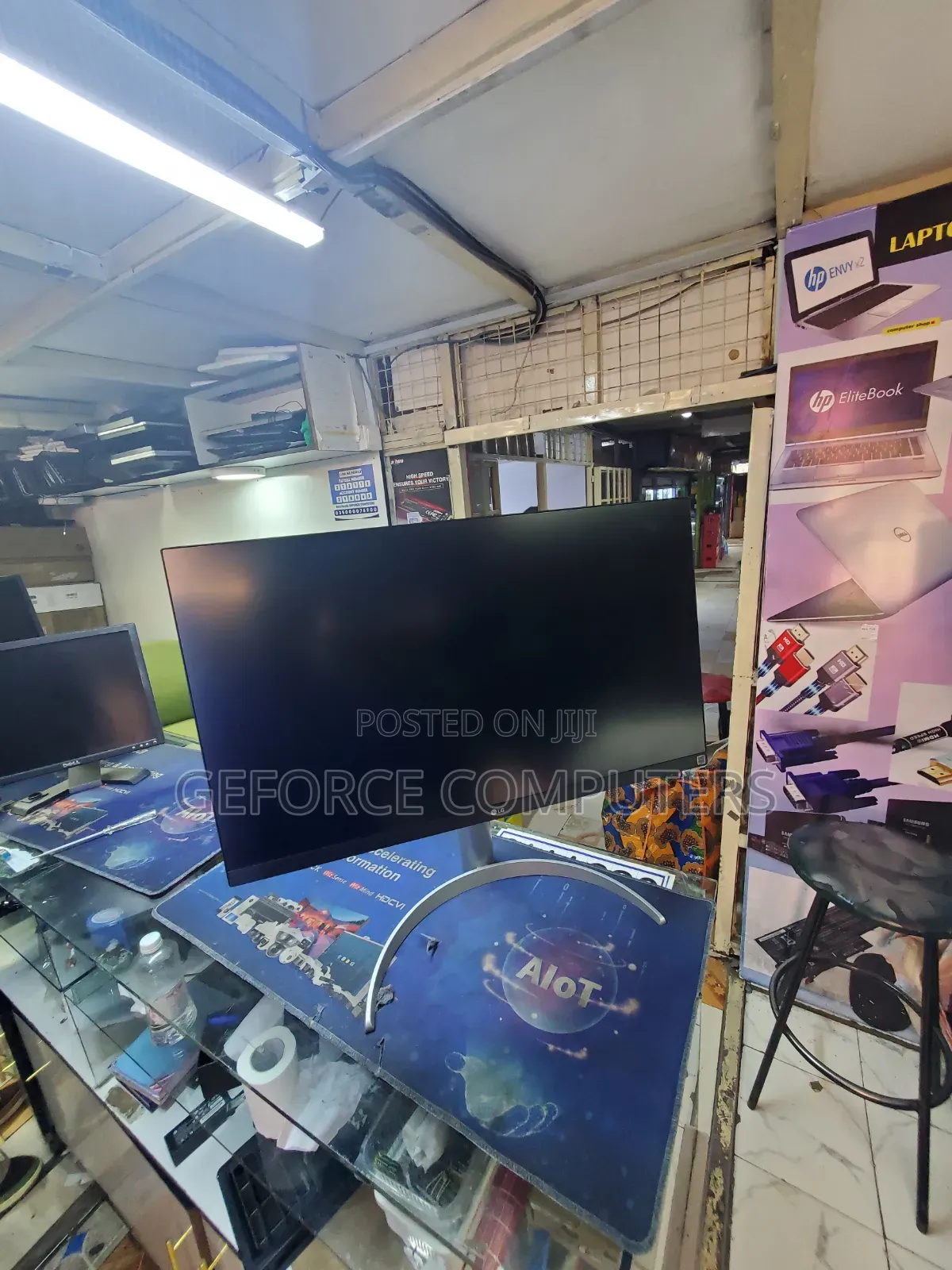LG Monitor