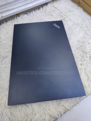 Laptop Lenovo ThinkPad E15 8GB Intel Core i3 SSD 256GB