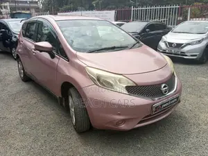 Nissan Note 2014 Pink