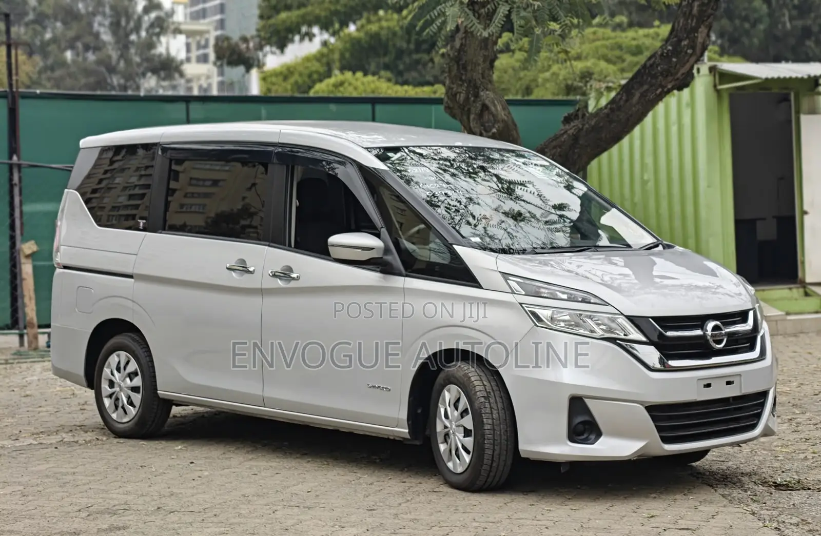 Nissan Serena 2019 Silver