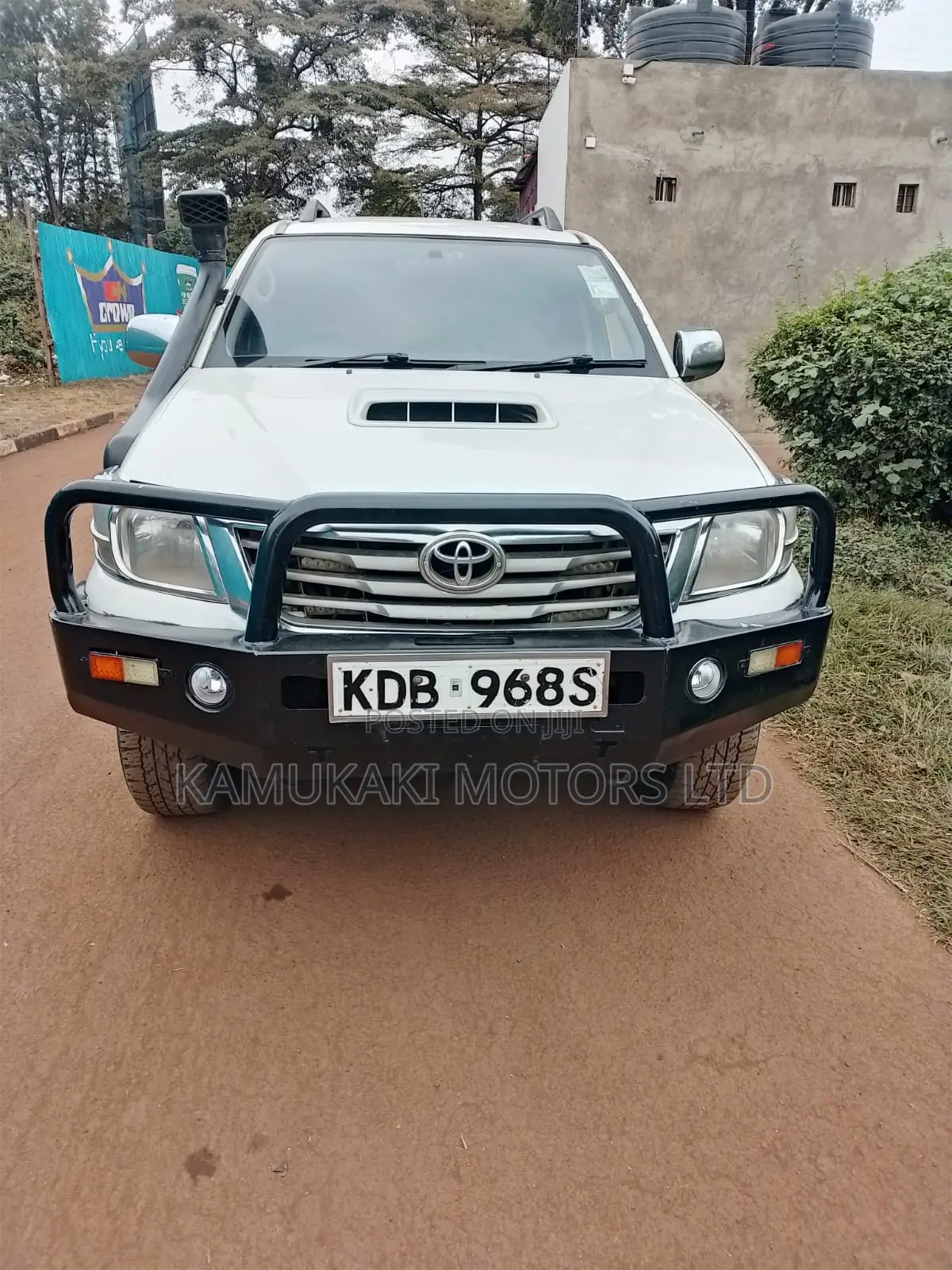 Toyota Hilux 3.0 D-4D 4x4 2013 White