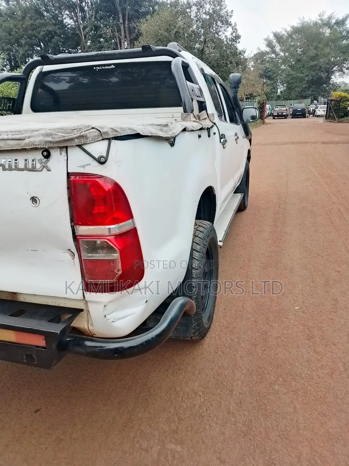 Toyota Hilux 3.0 D-4D 4x4 2013 White