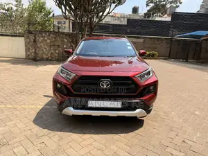 Toyota RAV4 2019 Red