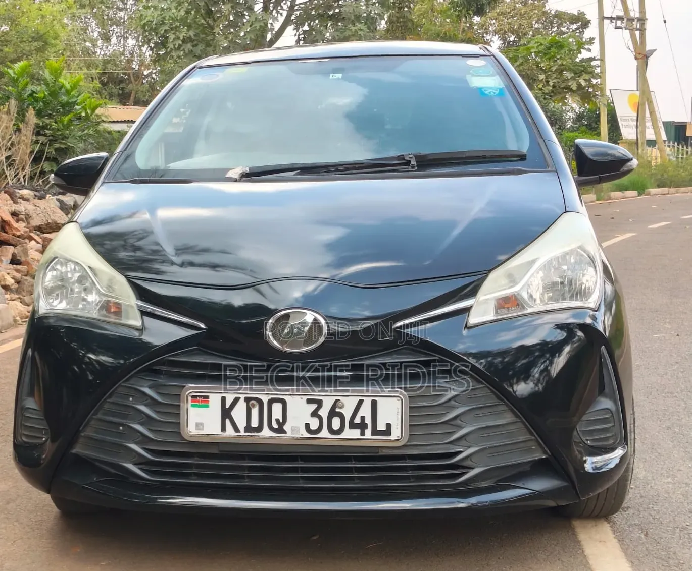 Toyota Vitz 2018 Black