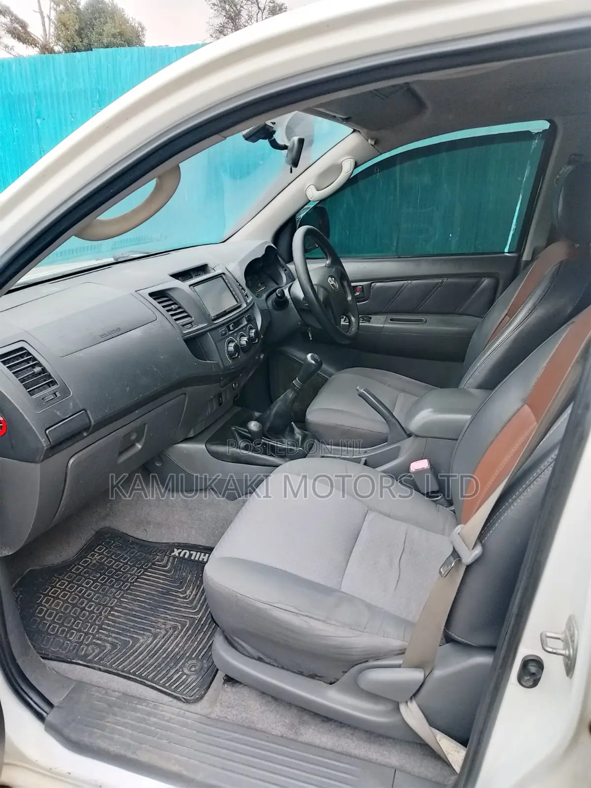 Toyota Hilux 3.0 D-4D 4x4 2013 White