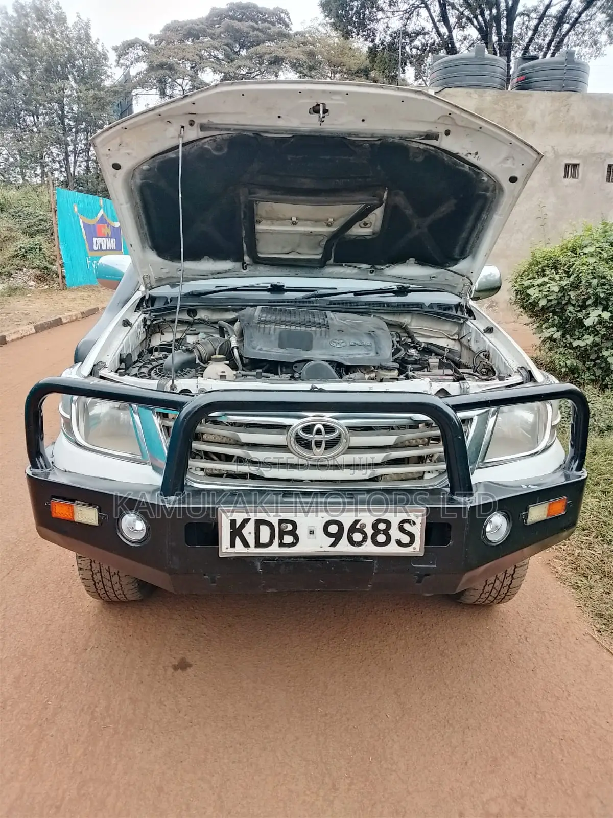 Toyota Hilux 3.0 D-4D 4x4 2013 White