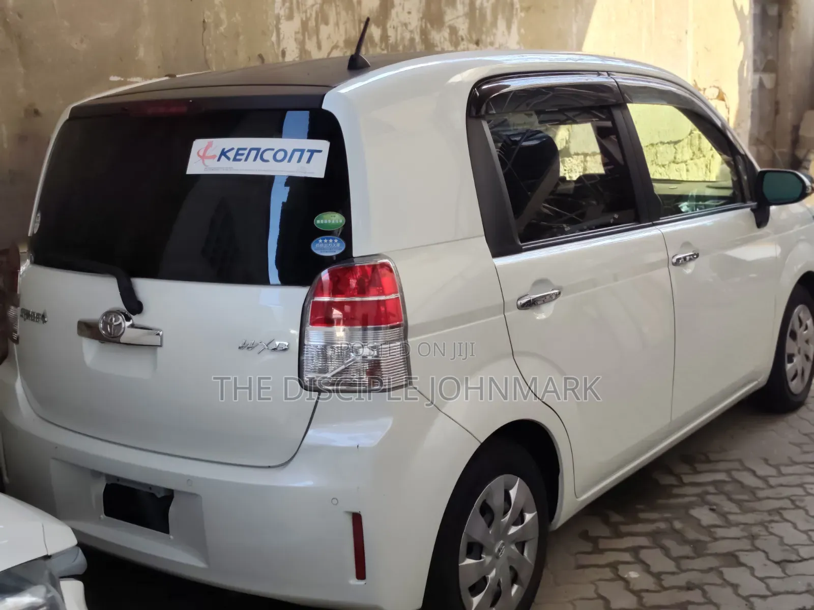 Toyota Spade 2019 White
