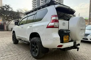 Toyota Land Cruiser Prado 2012 White