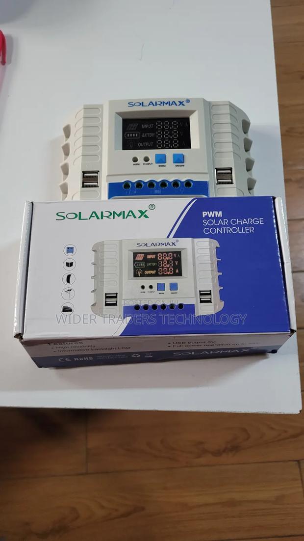 Solarmax PWM Solar Charge Controller 30A - main view