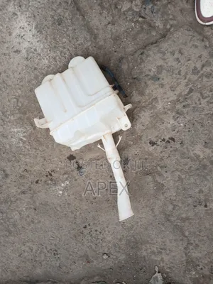Washer Tank Toyota Wish 2010