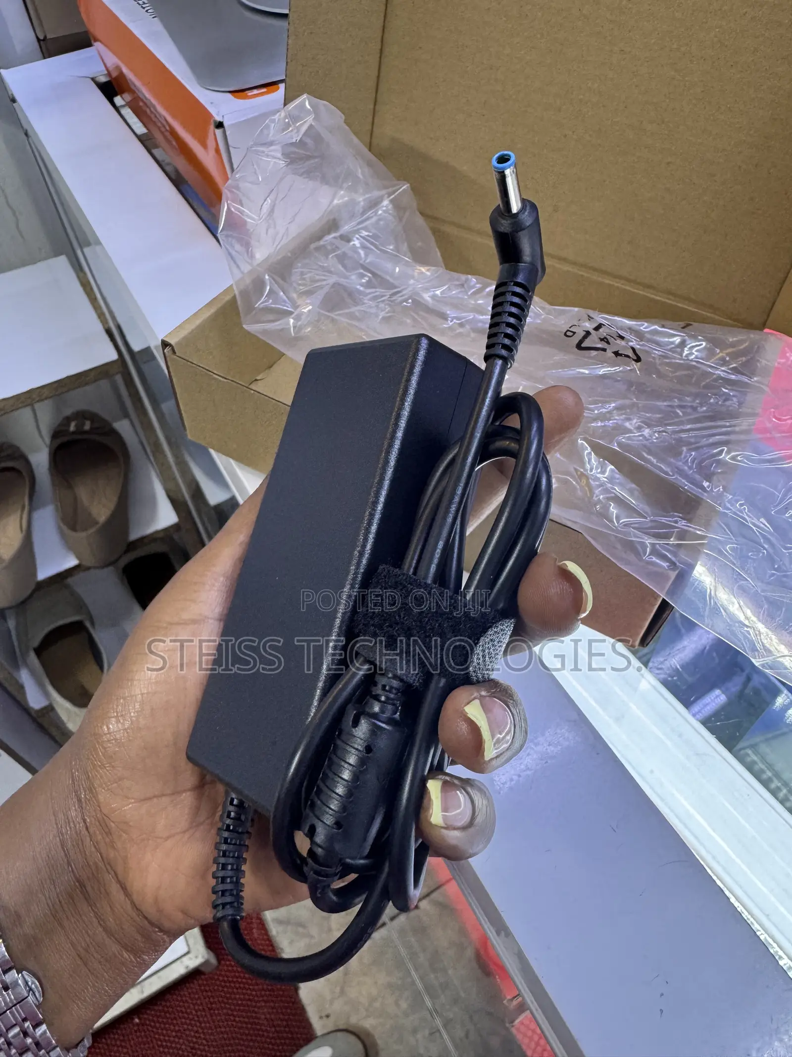 HP Laptop Blue Pin Charger