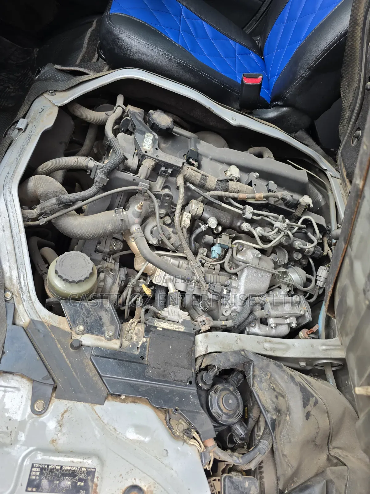 Toyota HiAce 2015 Silver