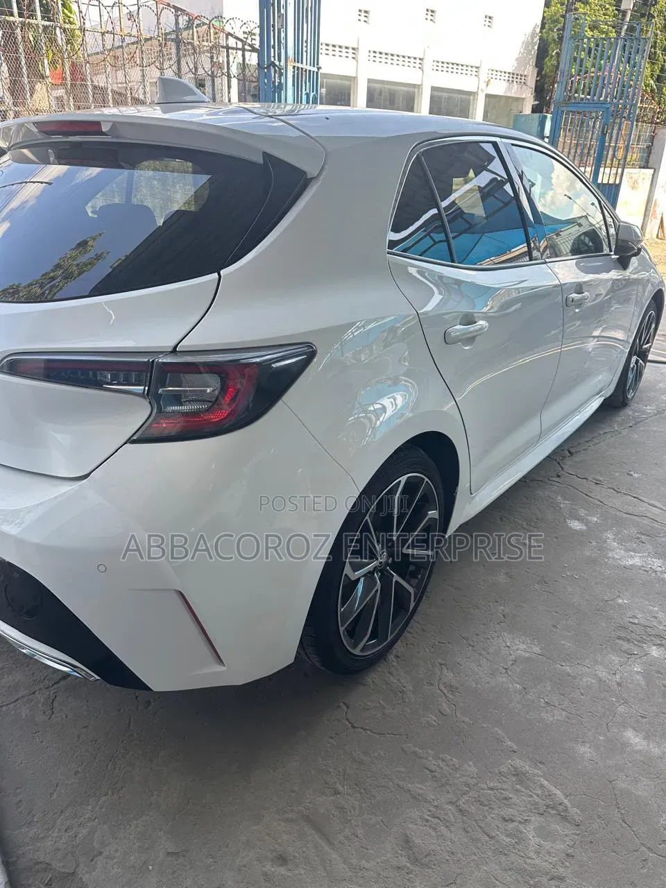 Toyota Corolla 2019 White