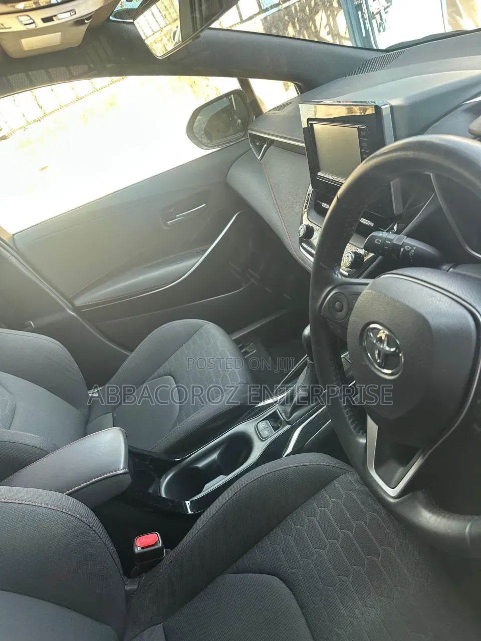 Toyota Corolla 2019 White
