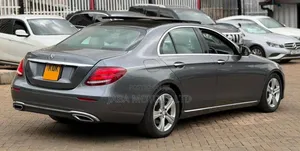 Mercedes-Benz E220 2016 Gray