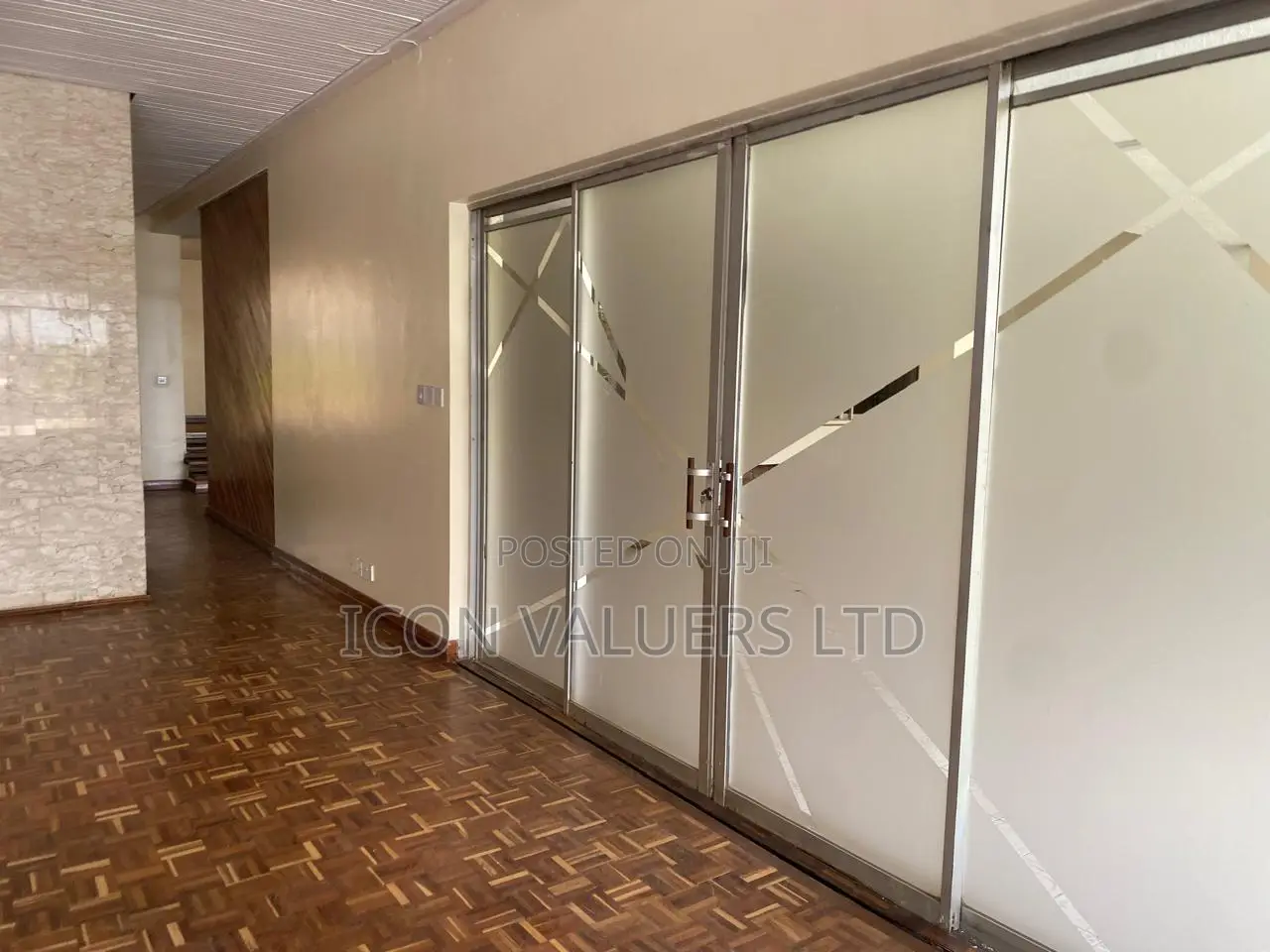 Office to Let in Lavington