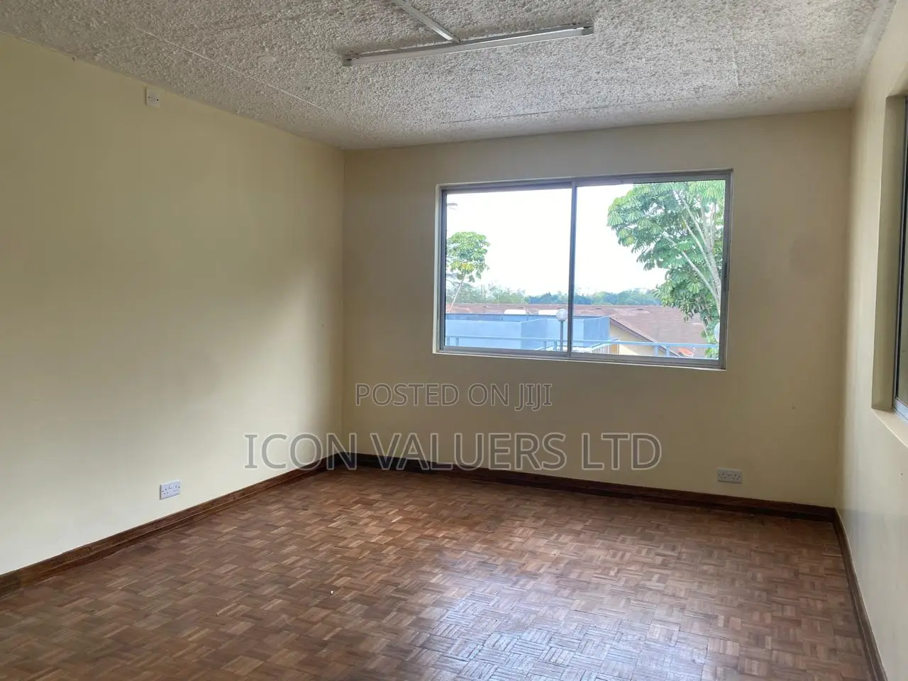 Office to Let in Lavington
