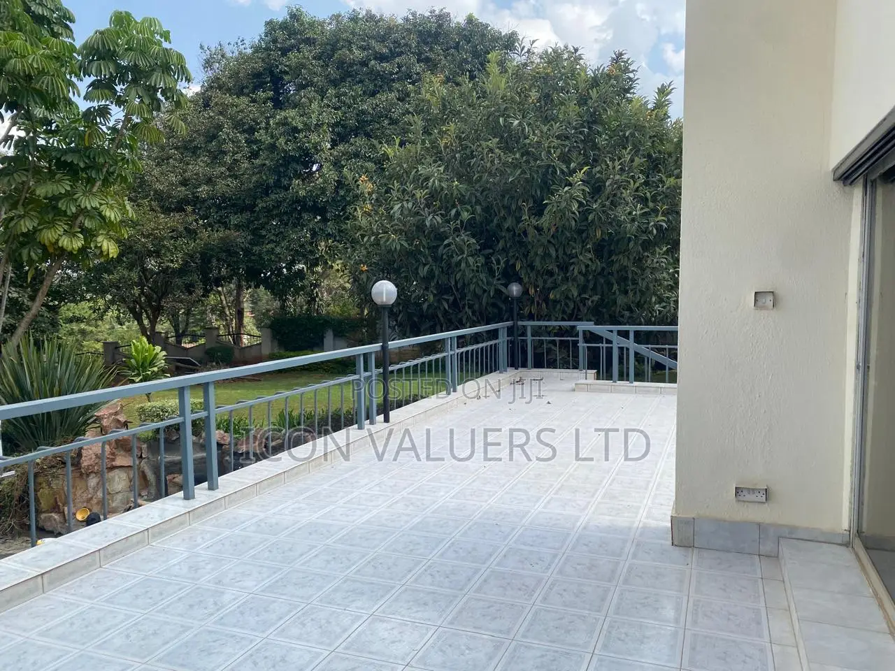 Office to Let in Lavington