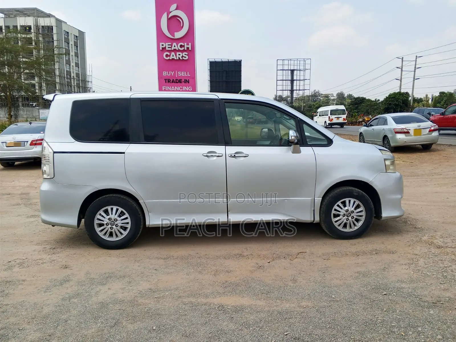 Toyota Voxy 2009 Silver
