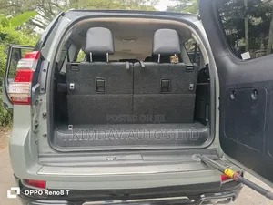 Toyota Land Cruiser Prado 2016 Gray