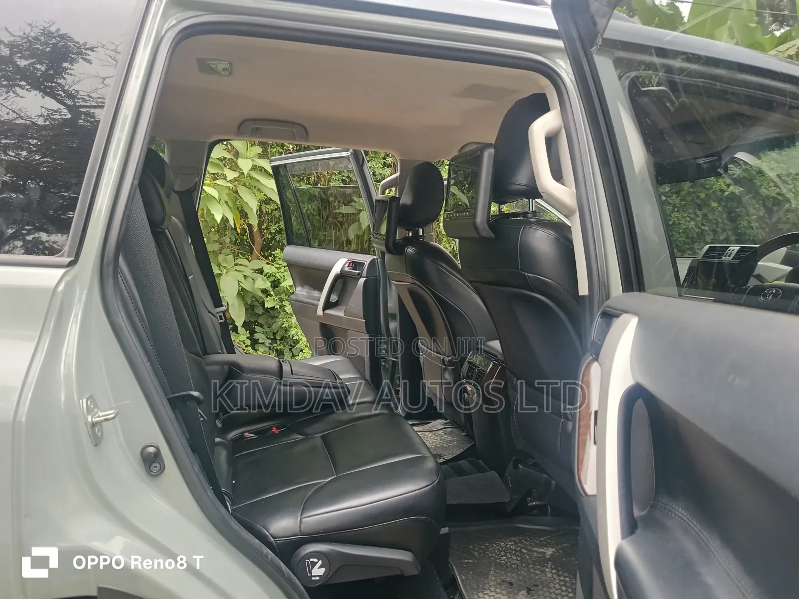 Toyota Land Cruiser Prado 2016 Gray