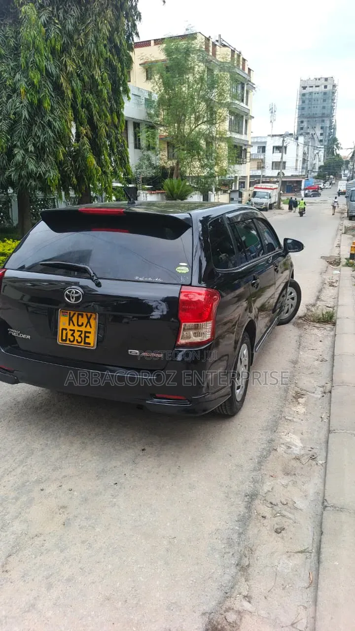 Toyota Corolla Fielder 2012 Black