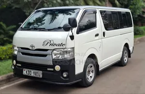 Toyota HiAce 2014 White