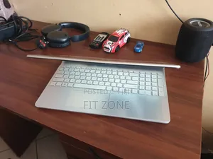 Laptop HP 15S 8GB AMD Ryzen 3 SSD 256GB