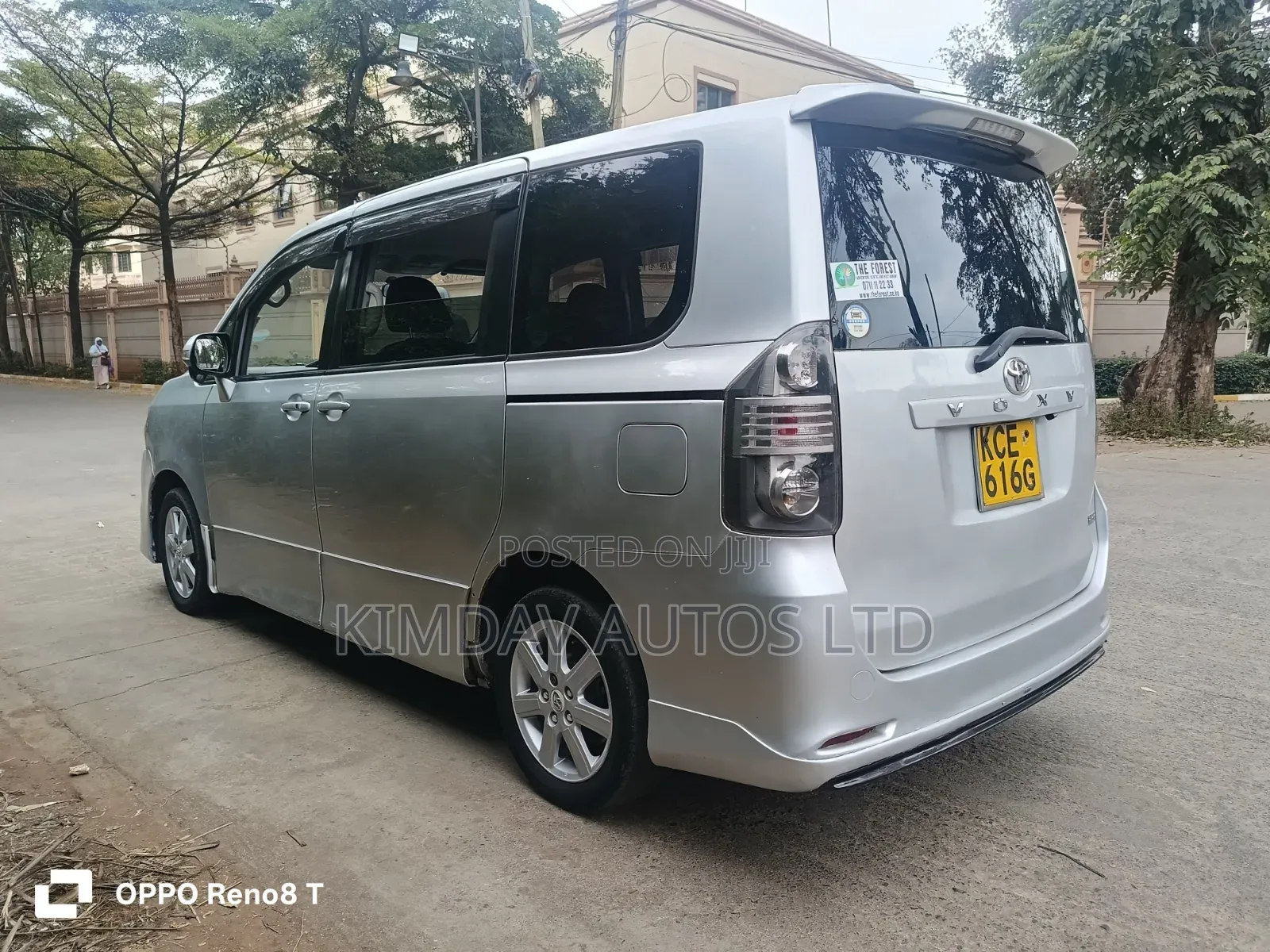 Toyota Voxy 2008 Silver