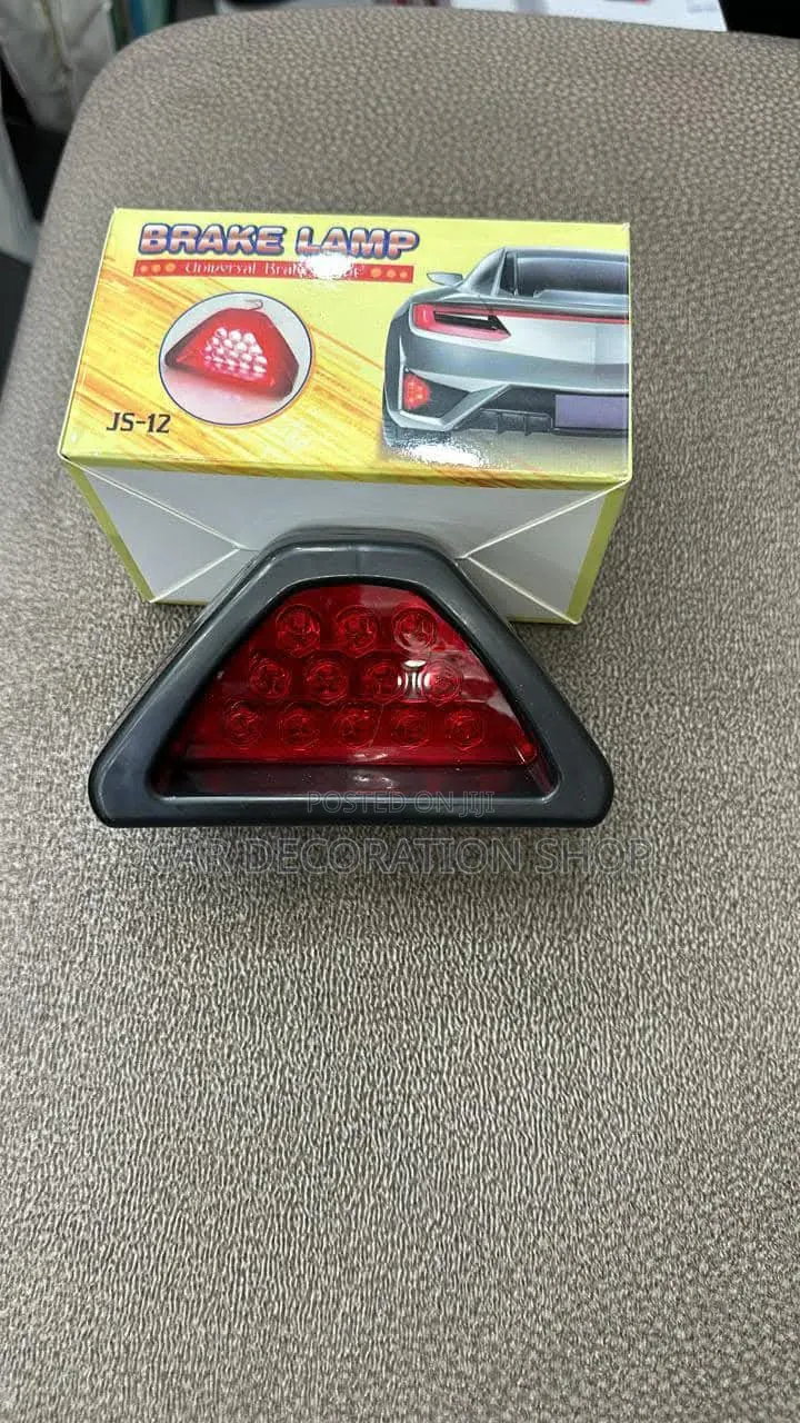 Universal Triangle Led 3rd Brake Styled Light With 12 Intensity Leds
