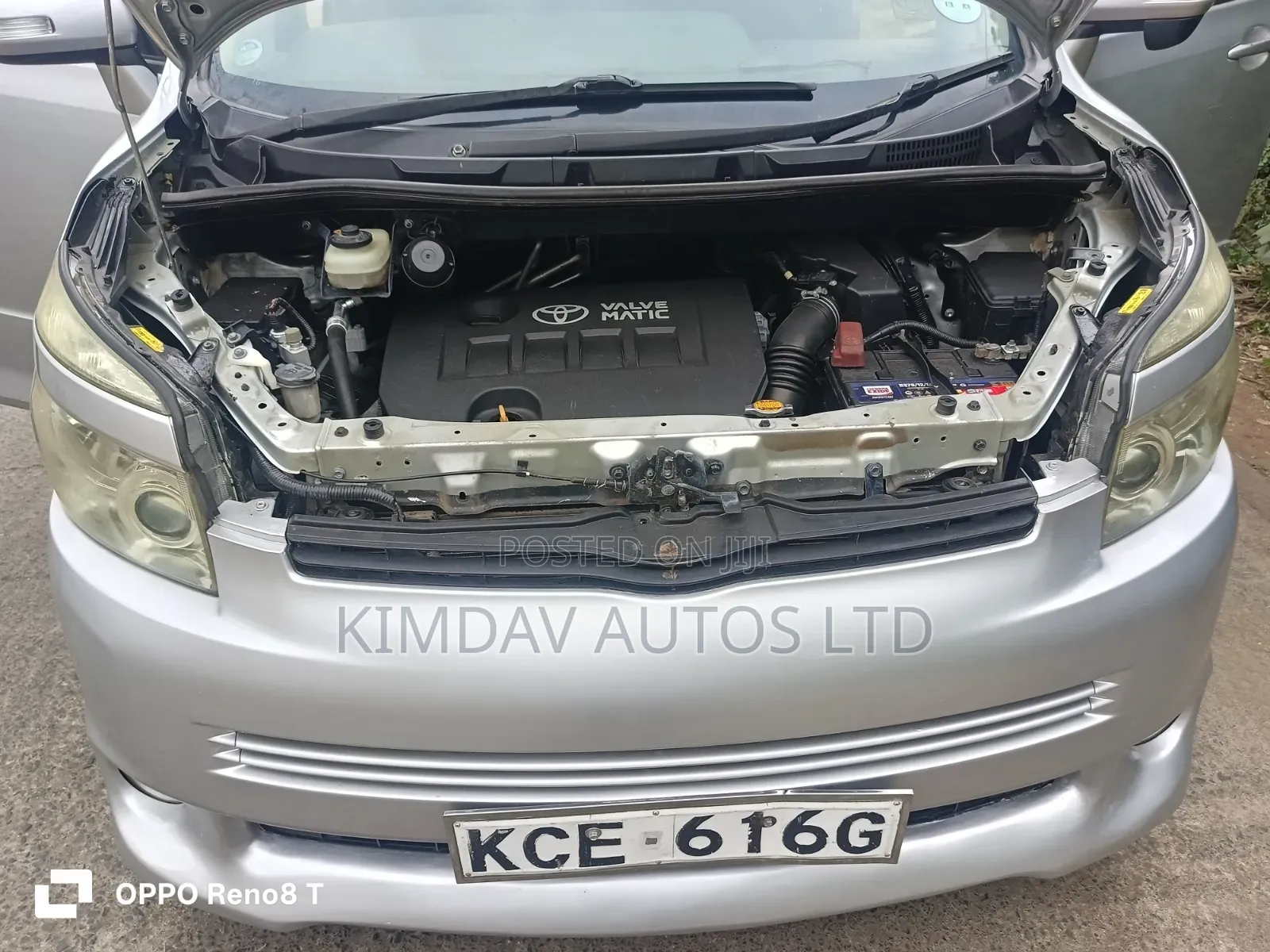 Toyota Voxy 2008 Silver