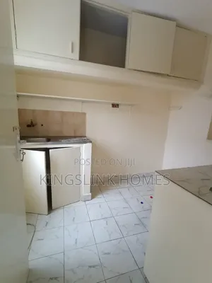 3bdrm Maisonette in South C for rent