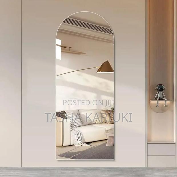Acrylic Wall Mirror - thumbnail 2