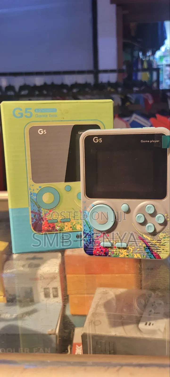 G5 3.0 Inch Retro Handheld Game Console With Built-in Games