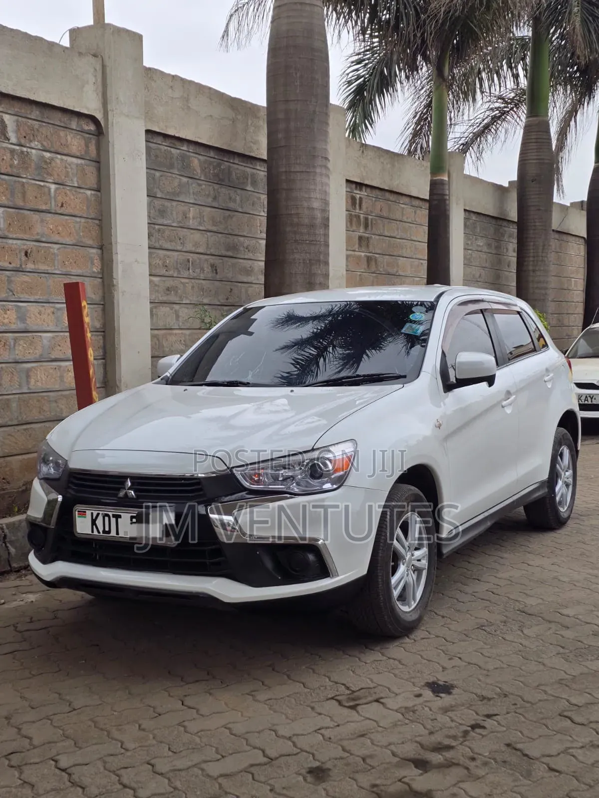 Mitsubishi RVR 2017 White