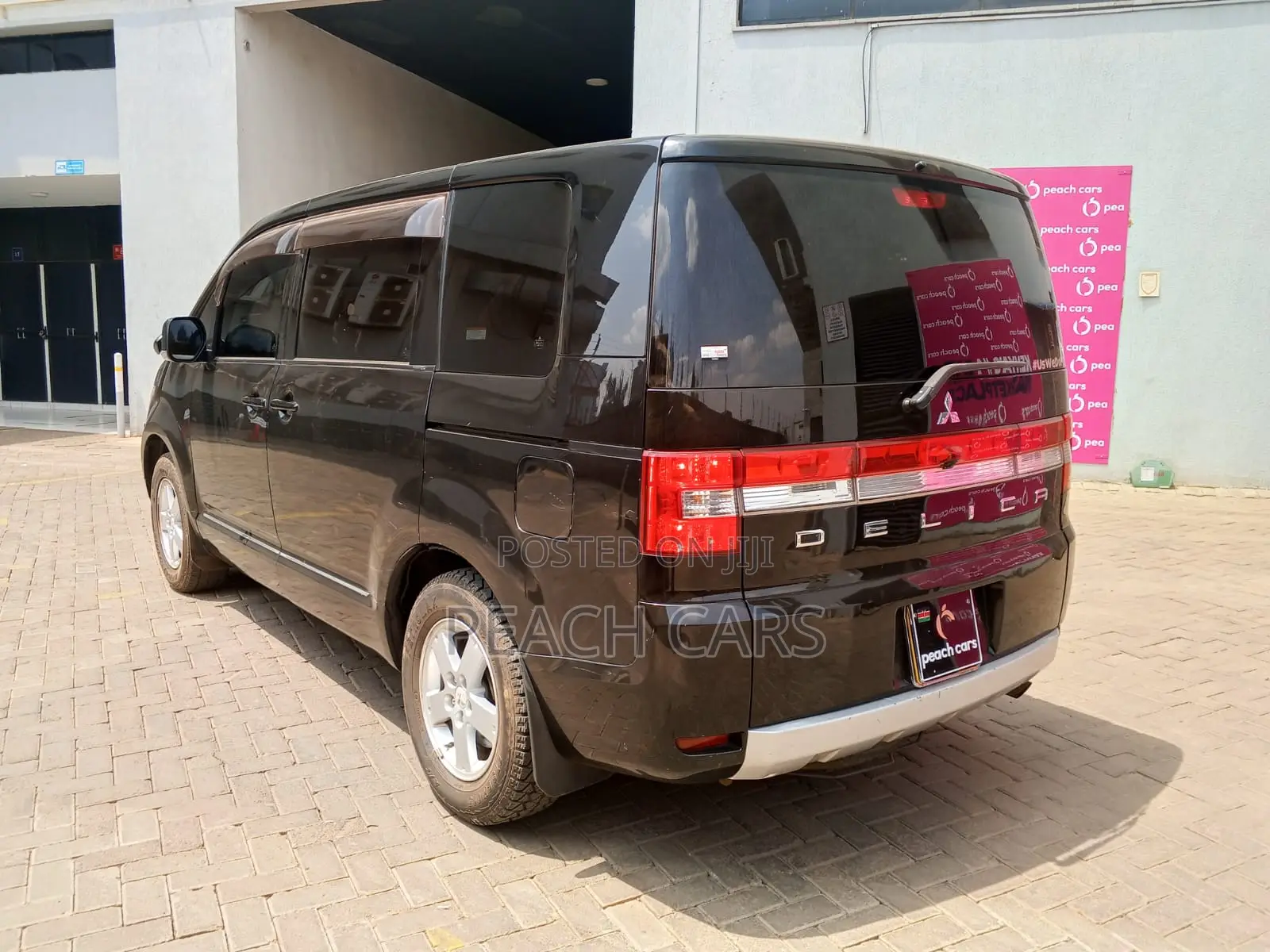 Mitsubishi Delica 2015 Black