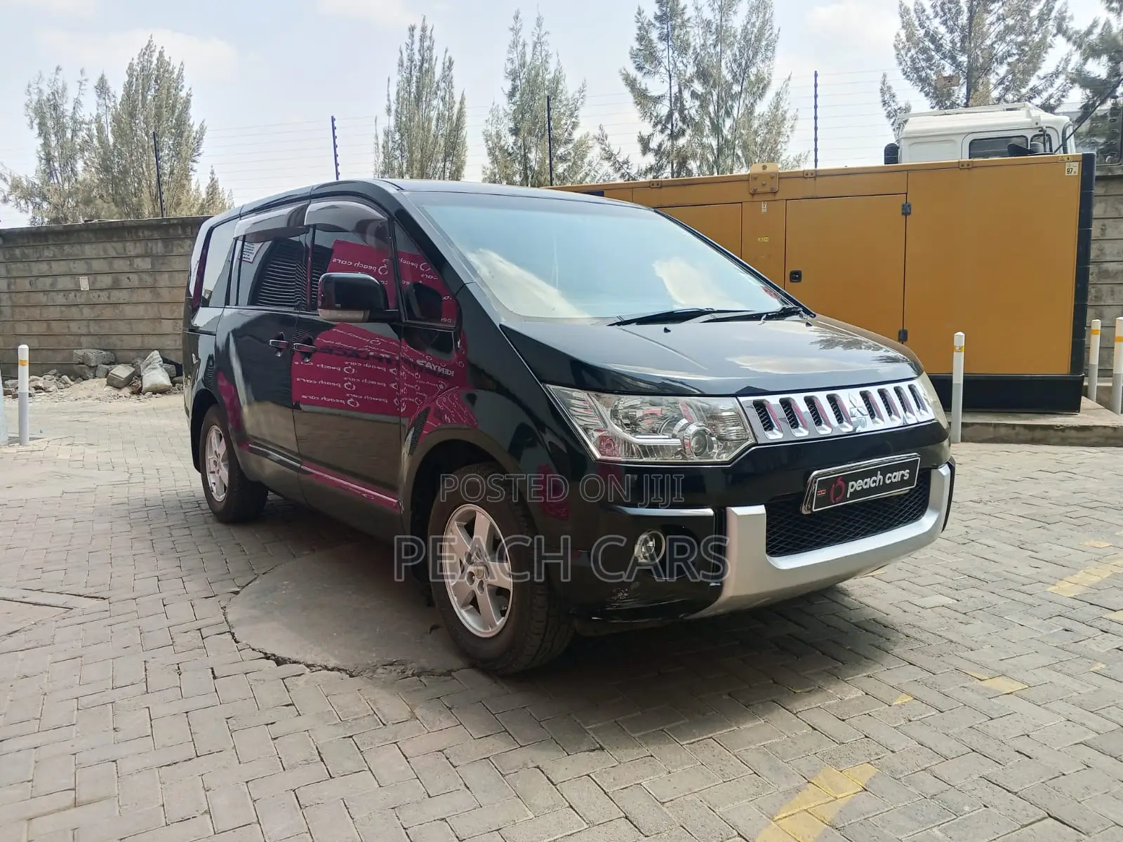 Mitsubishi Delica 2015 Black