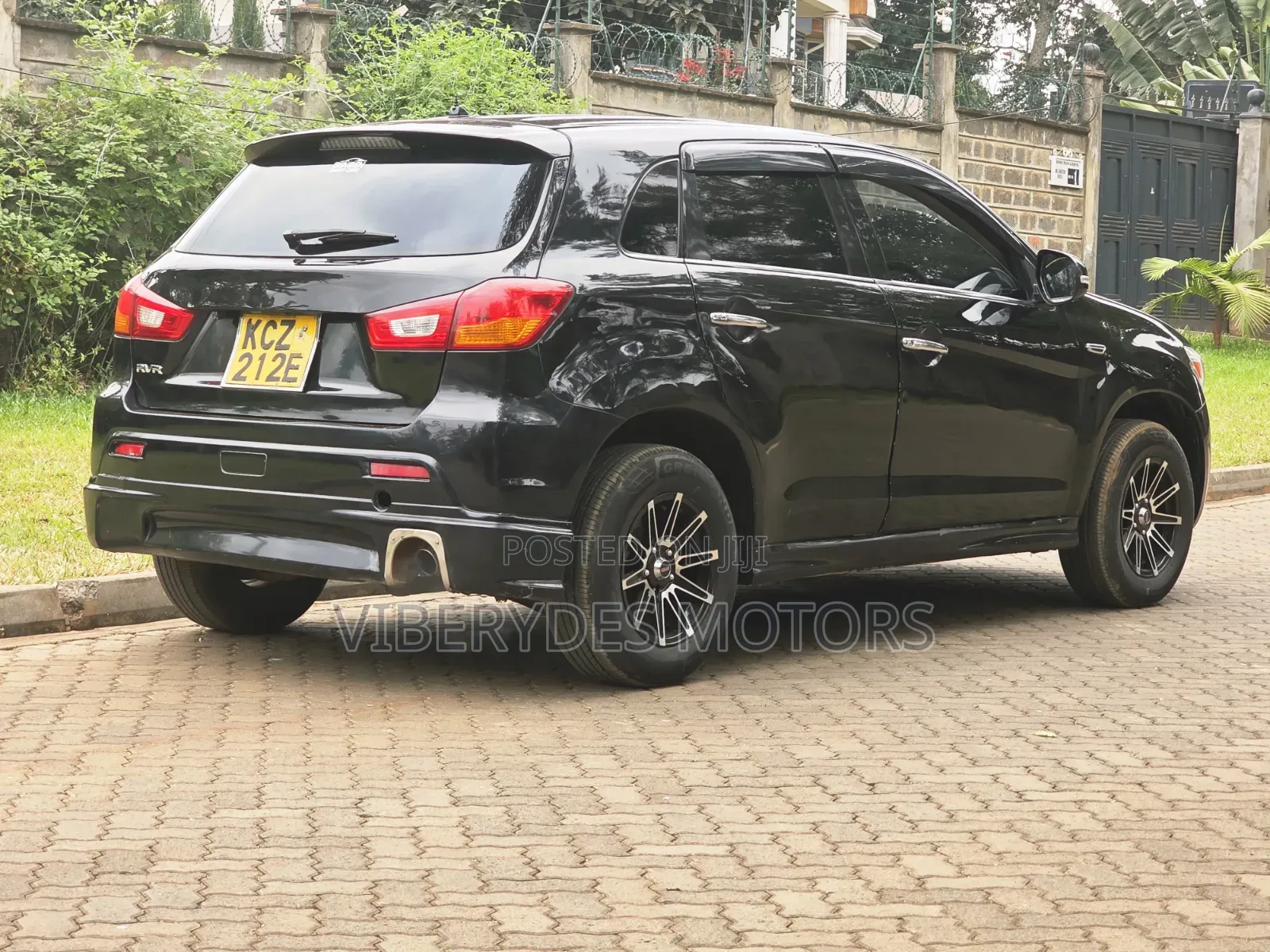 Mitsubishi RVR 2013 Black