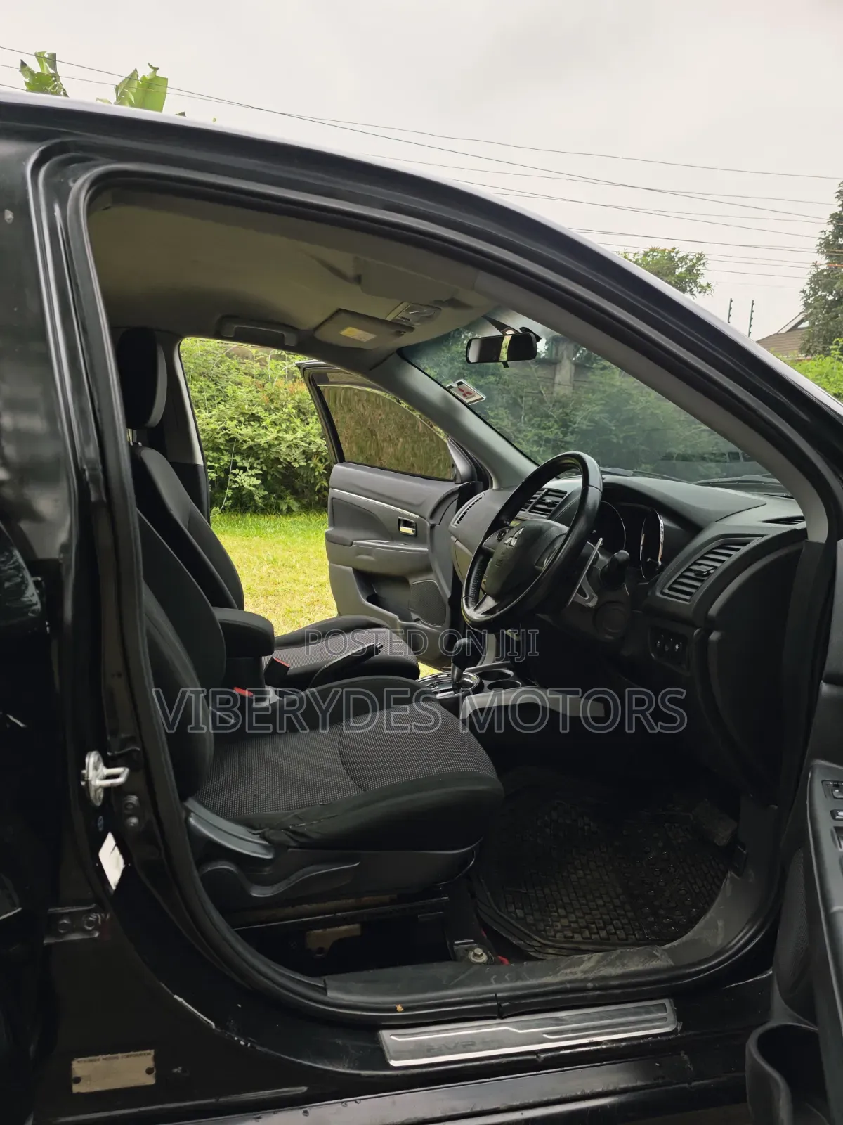 Mitsubishi RVR 2013 Black