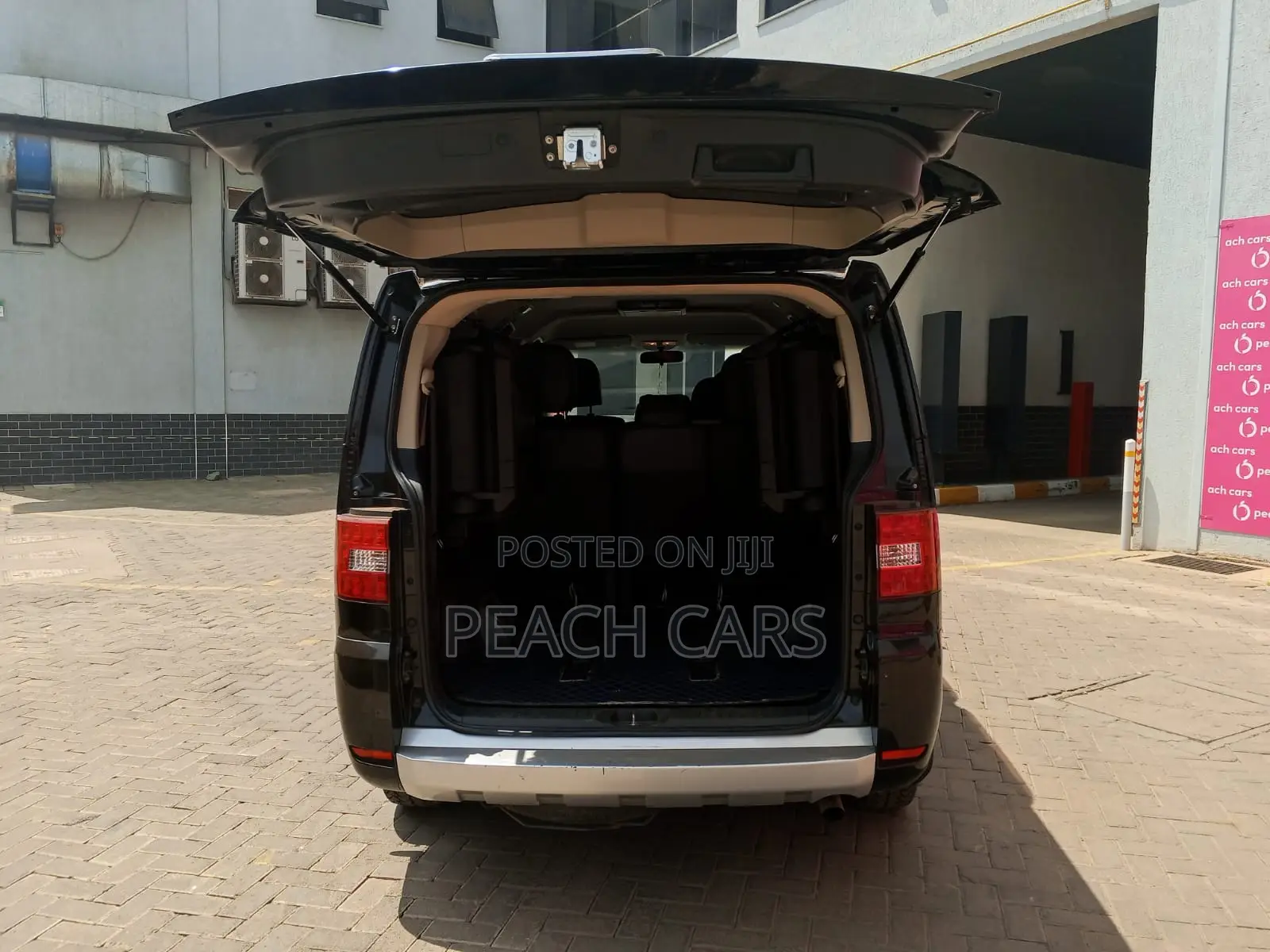 Mitsubishi Delica 2015 Black