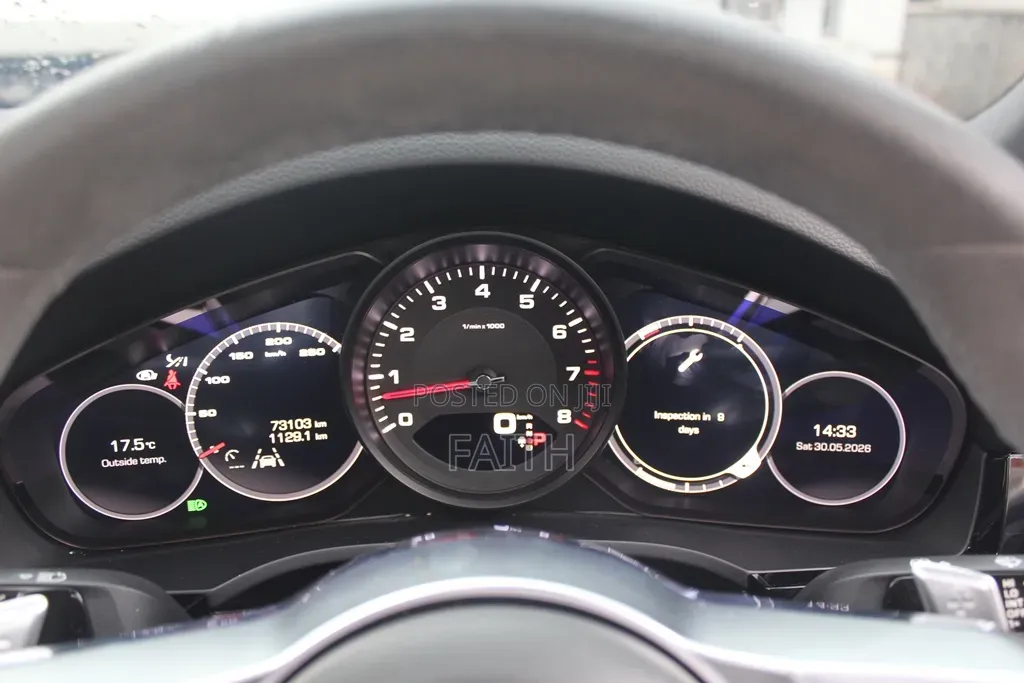 Porsche Cayenne 2019 White