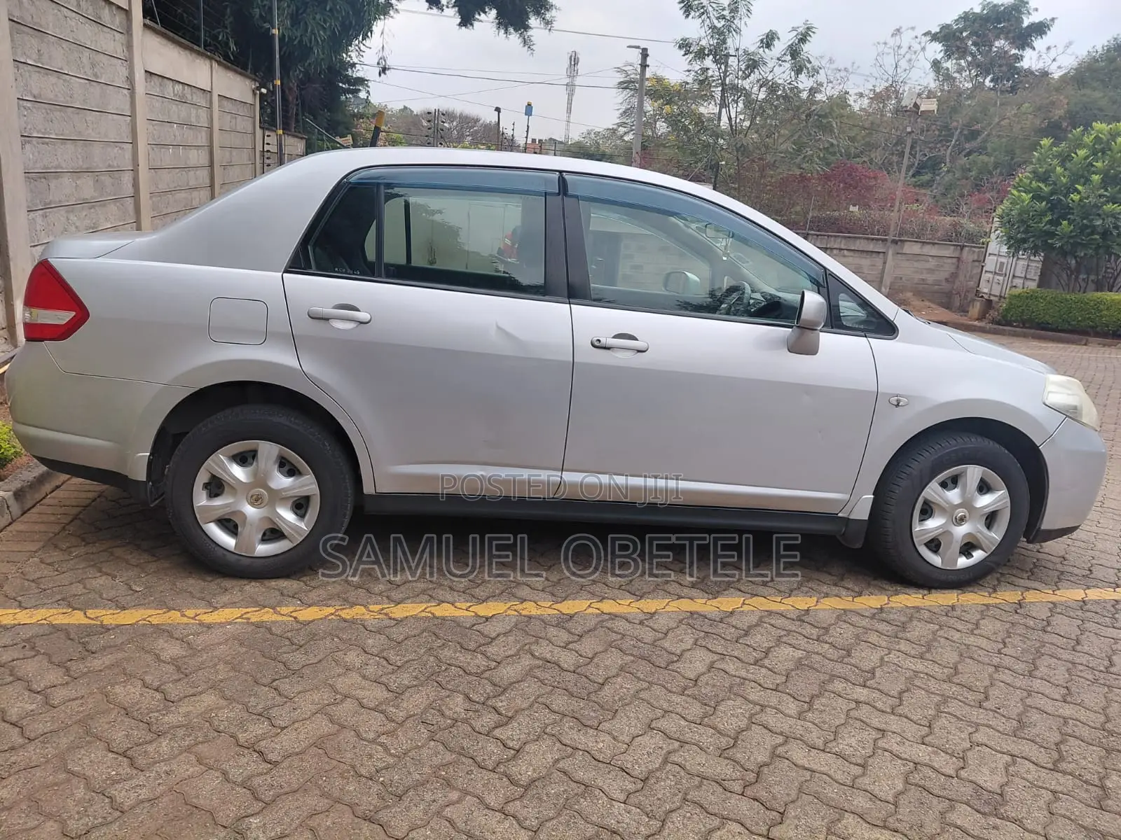 Nissan Tiida 1.5L 16V 2012 Gray