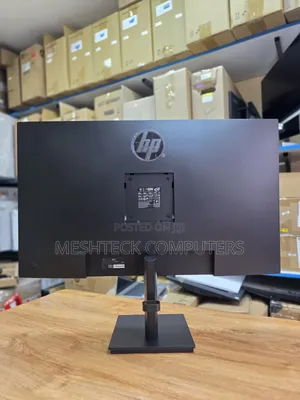 HP P32u G5 32-Inch Monitor