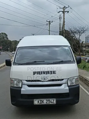 Toyota Quantum 2017 White