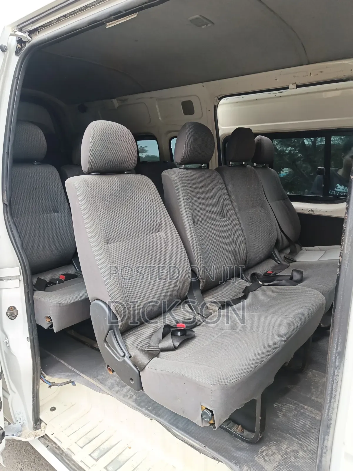 Toyota Quantum 2017 White